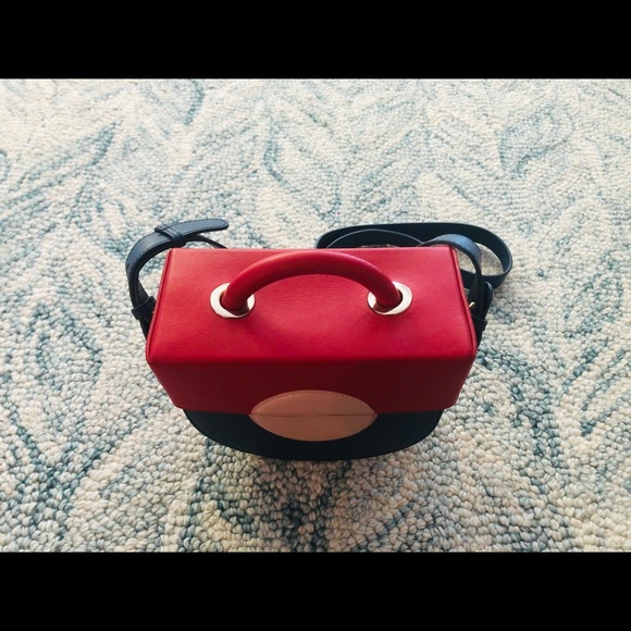 ✨Host Pick✨ Cute PECO leather crossbody bag - Picture 3 of 4